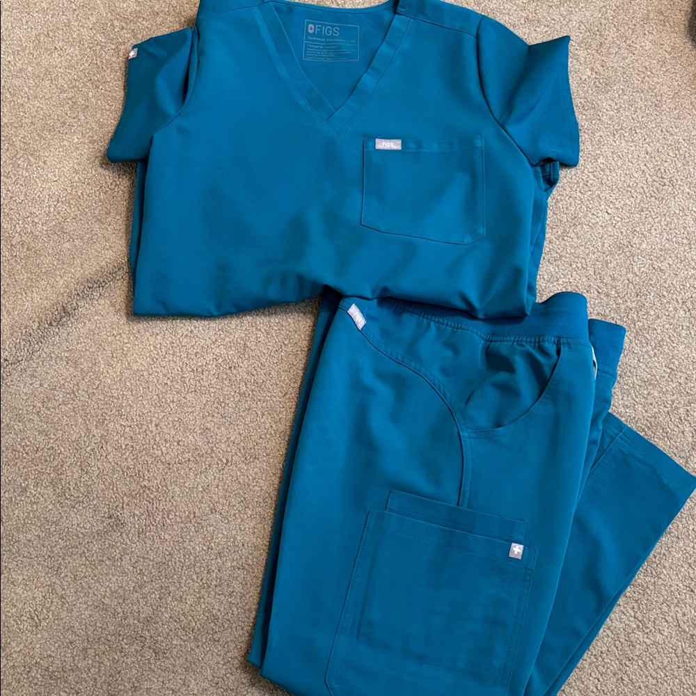 Figs Teal Scrub Set